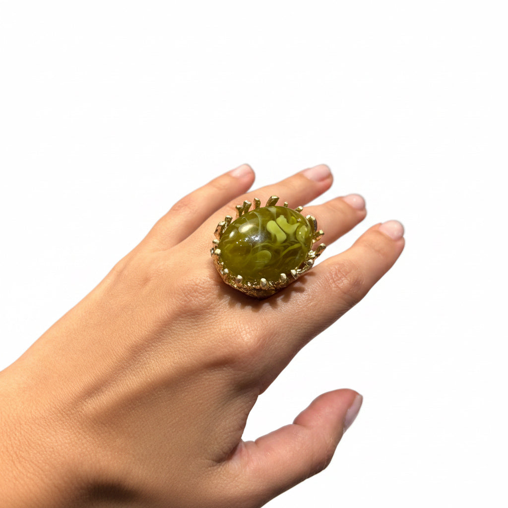 Anillo ovalo de resina