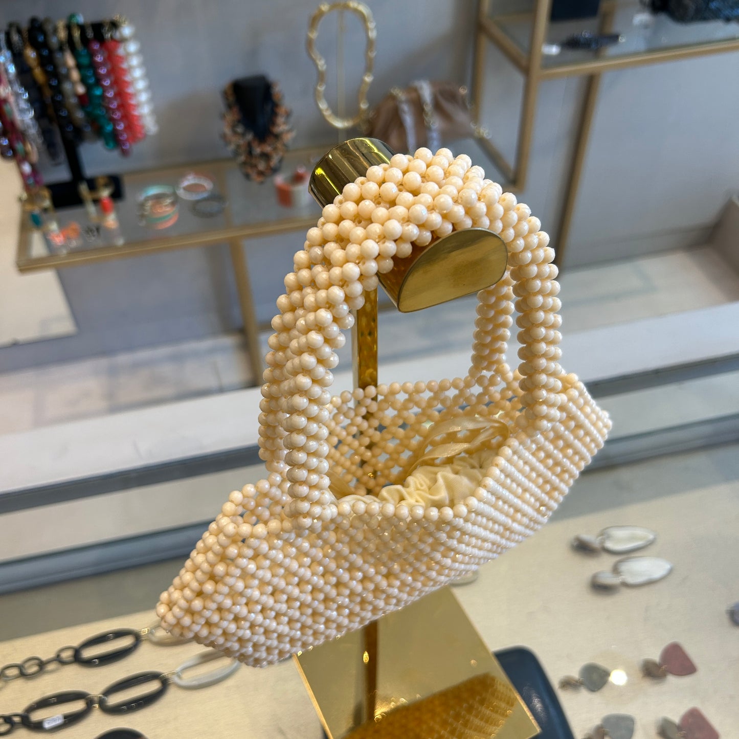 Bolso tramado de resina