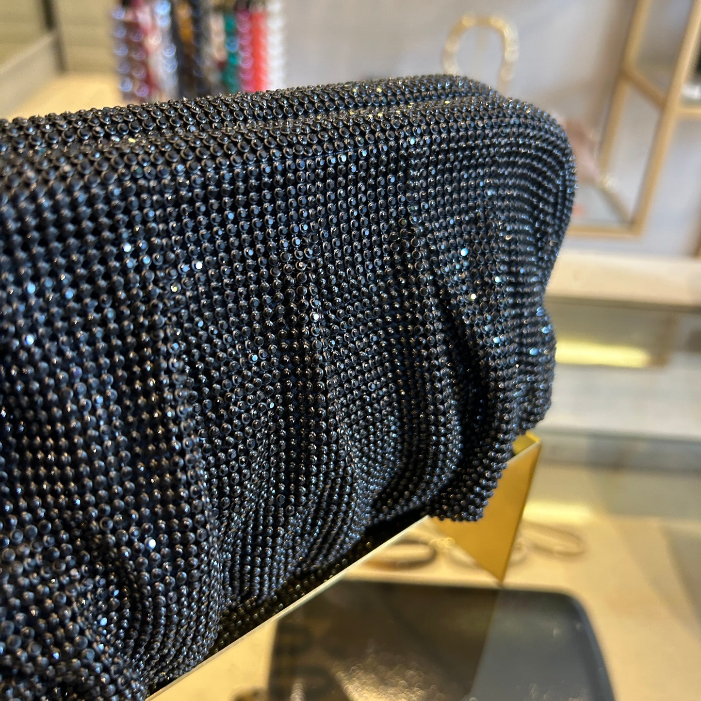 Bolso malla de strass negro