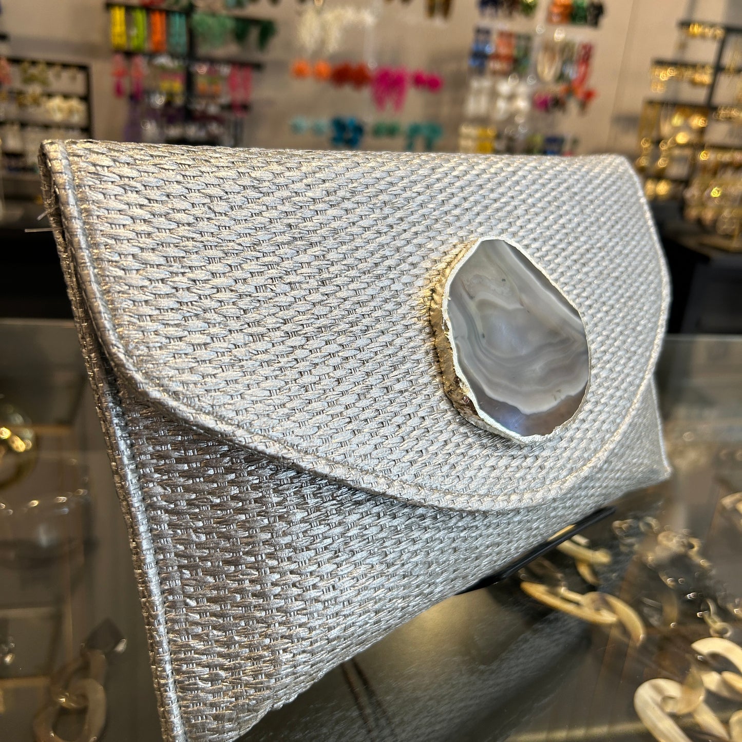 Sobre rafia plateado