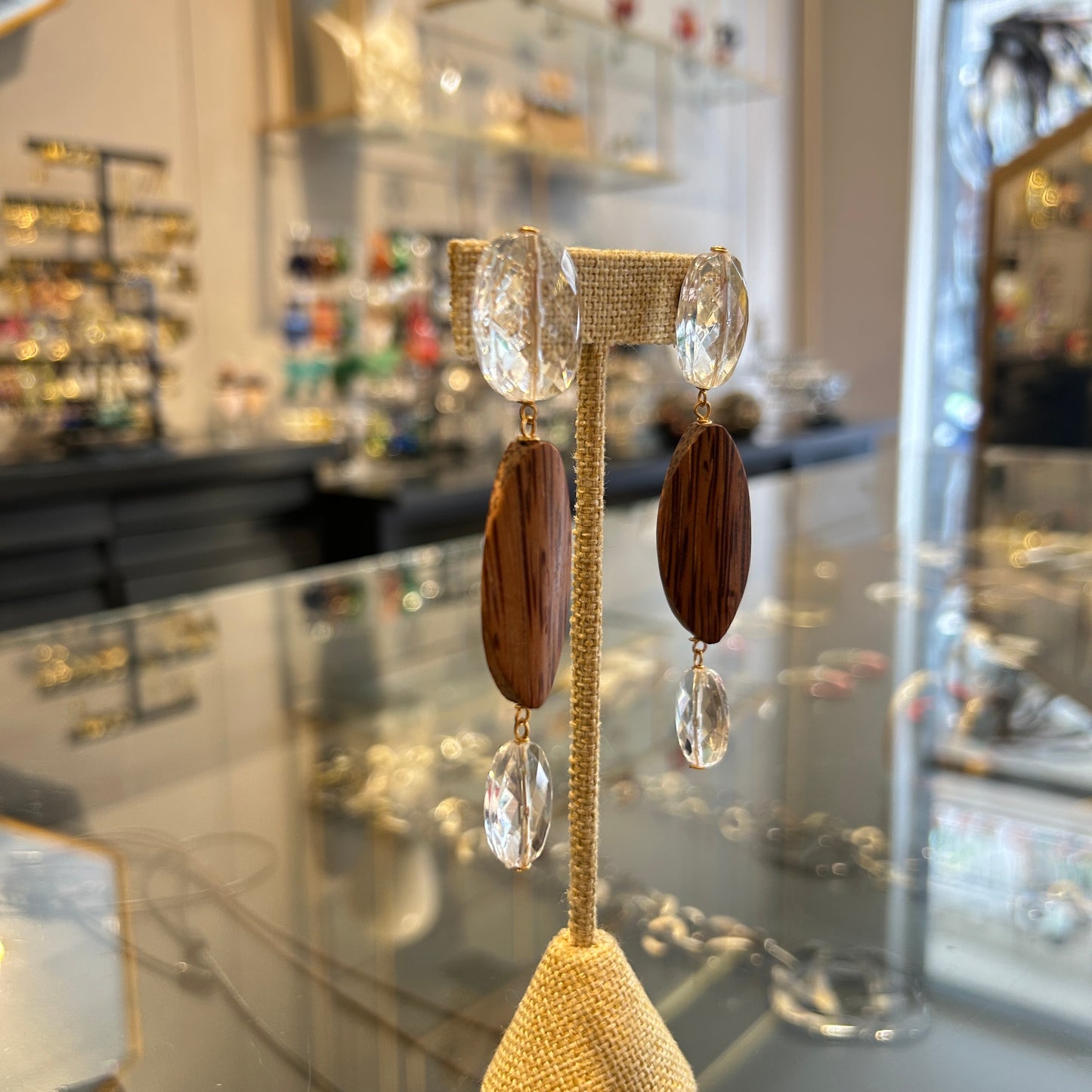 Aros transparentes con madera