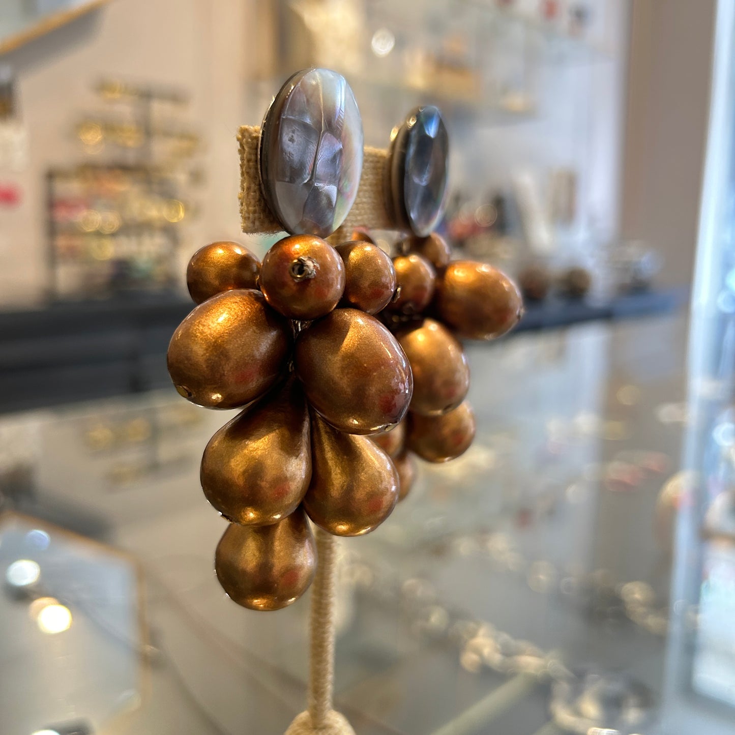 Aros perlas bronce con nacar