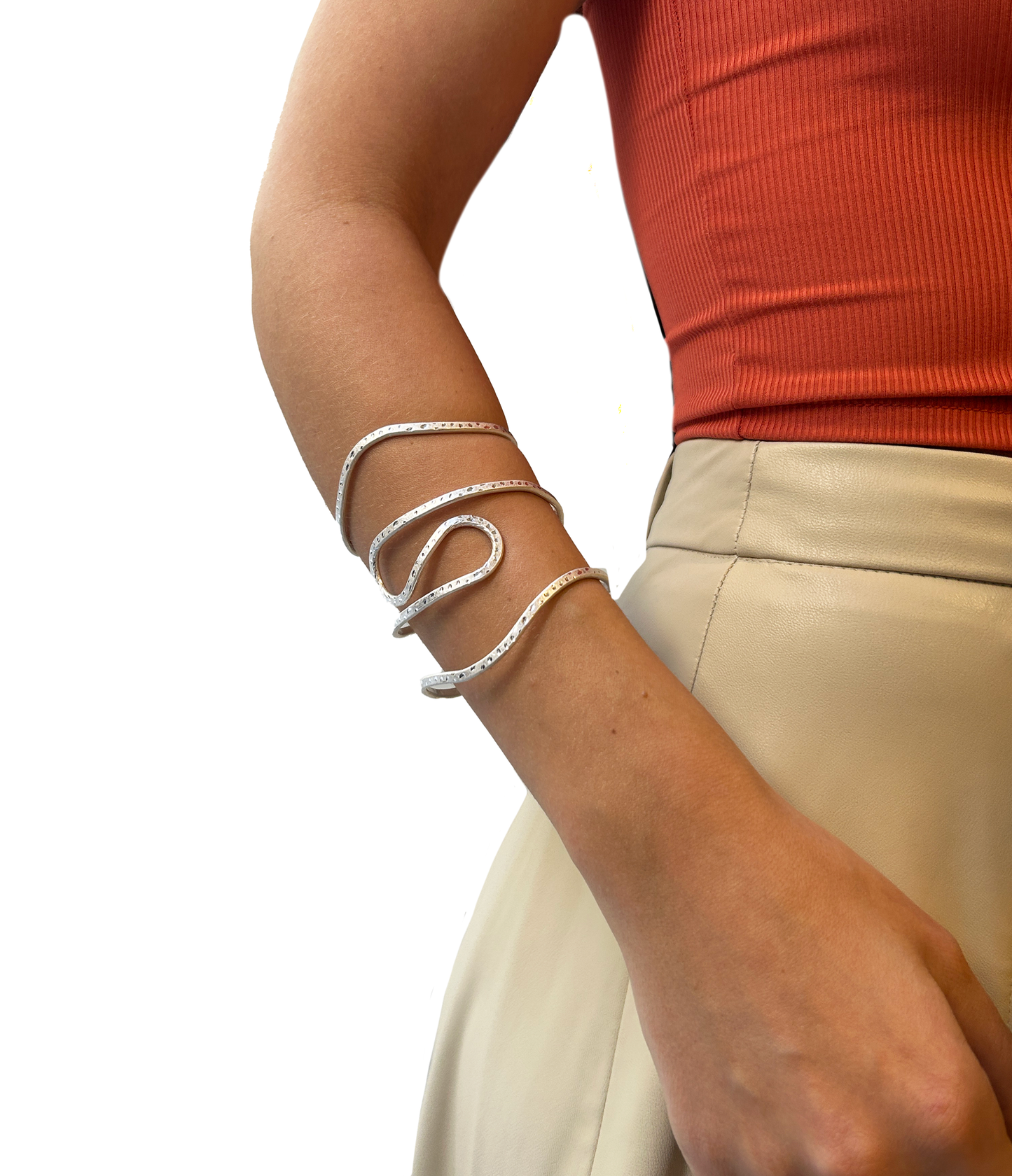 brazalete platado de metal