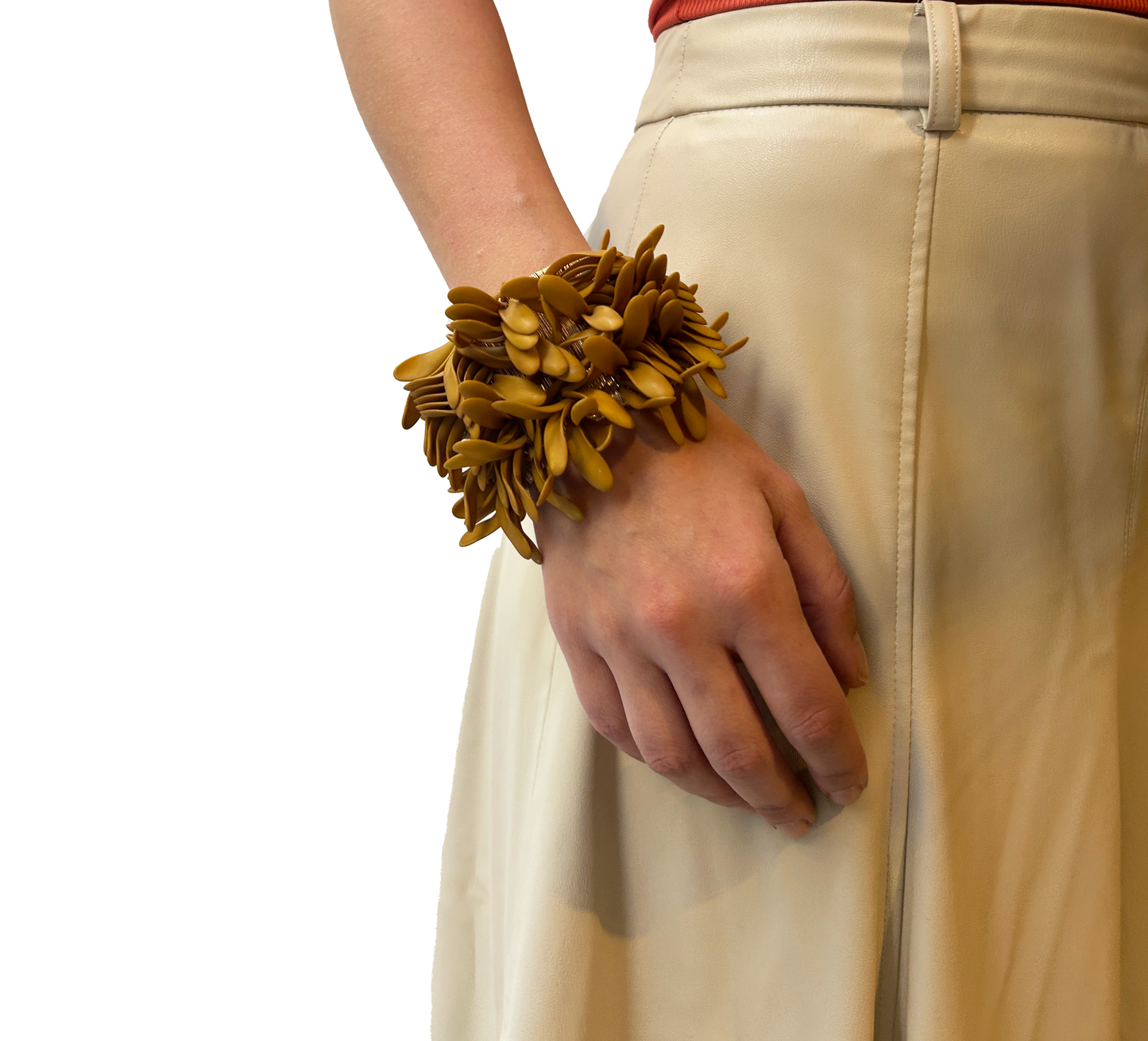 Pulsera rectangular de pétalos