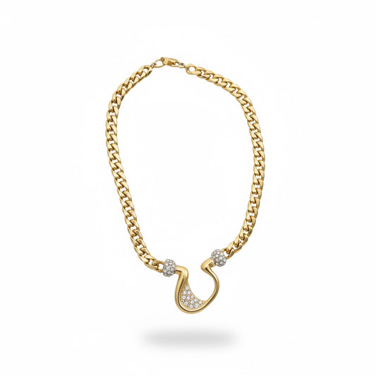 Collar dorado  traba central