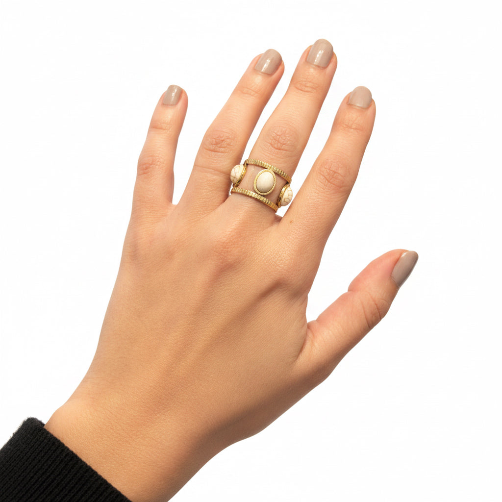 Anillo triple piedra blanca