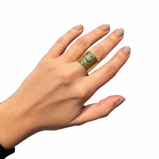 Anillo triple piedra