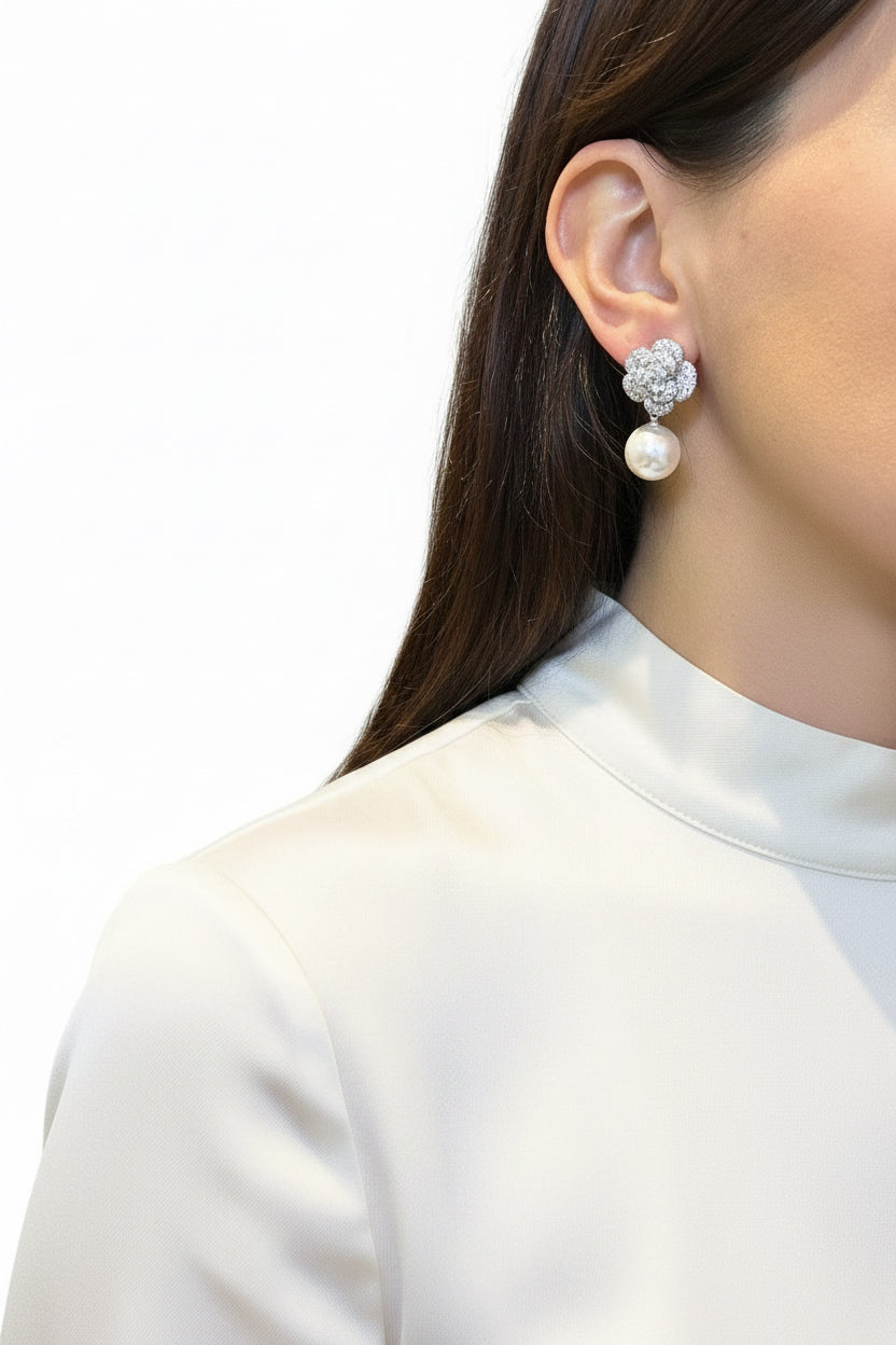 Aros camelias con perla
