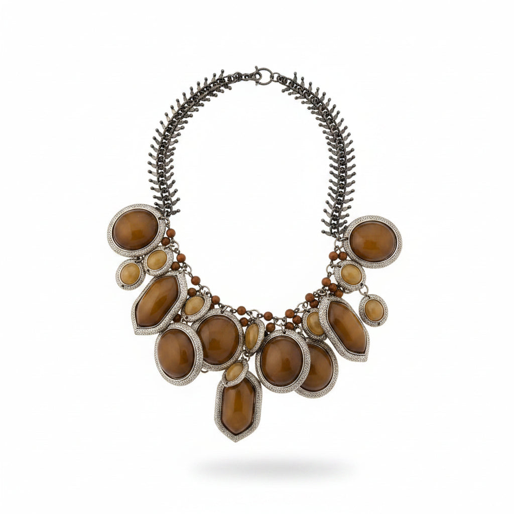 Collar dijes dorado y camel