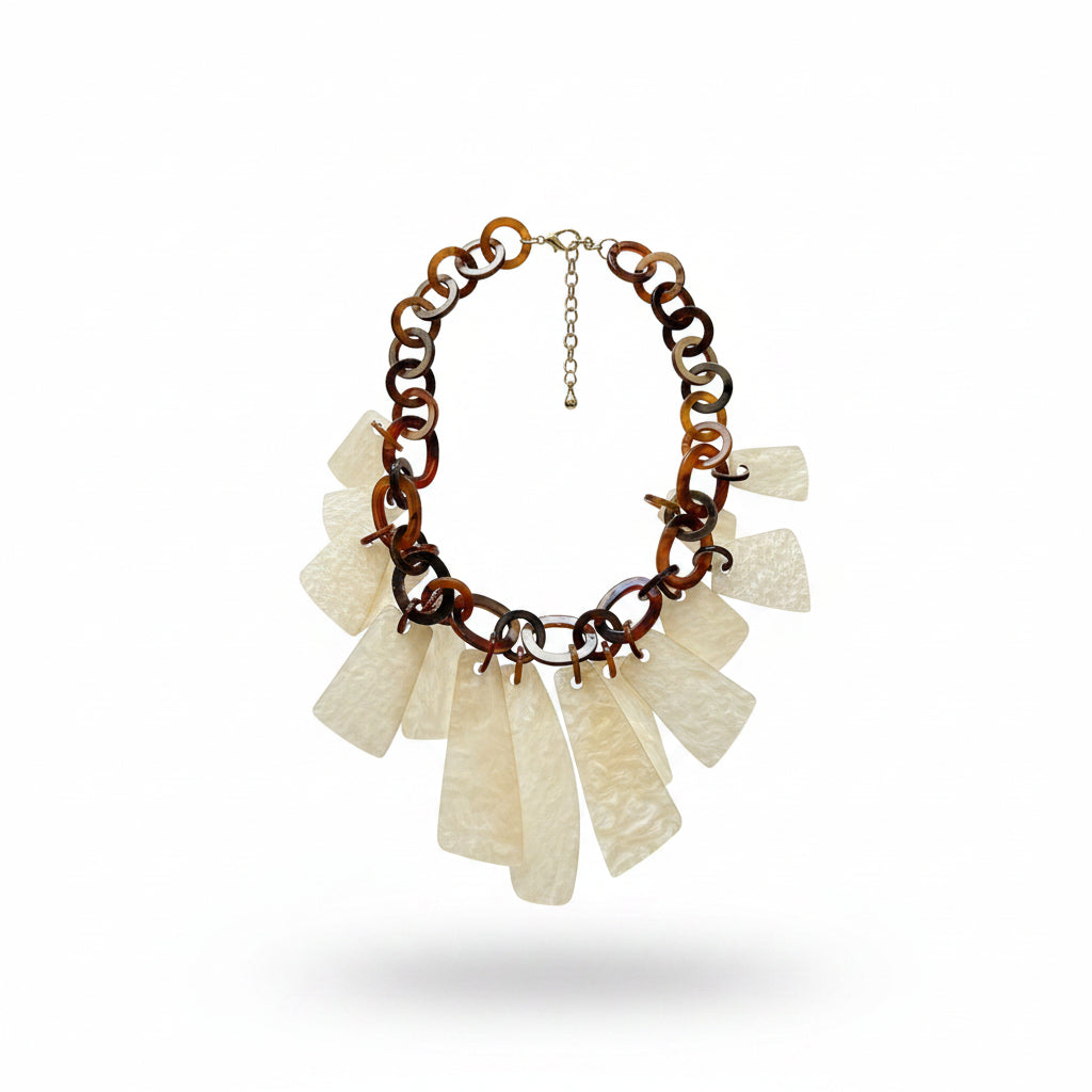 Collar marron y blanco