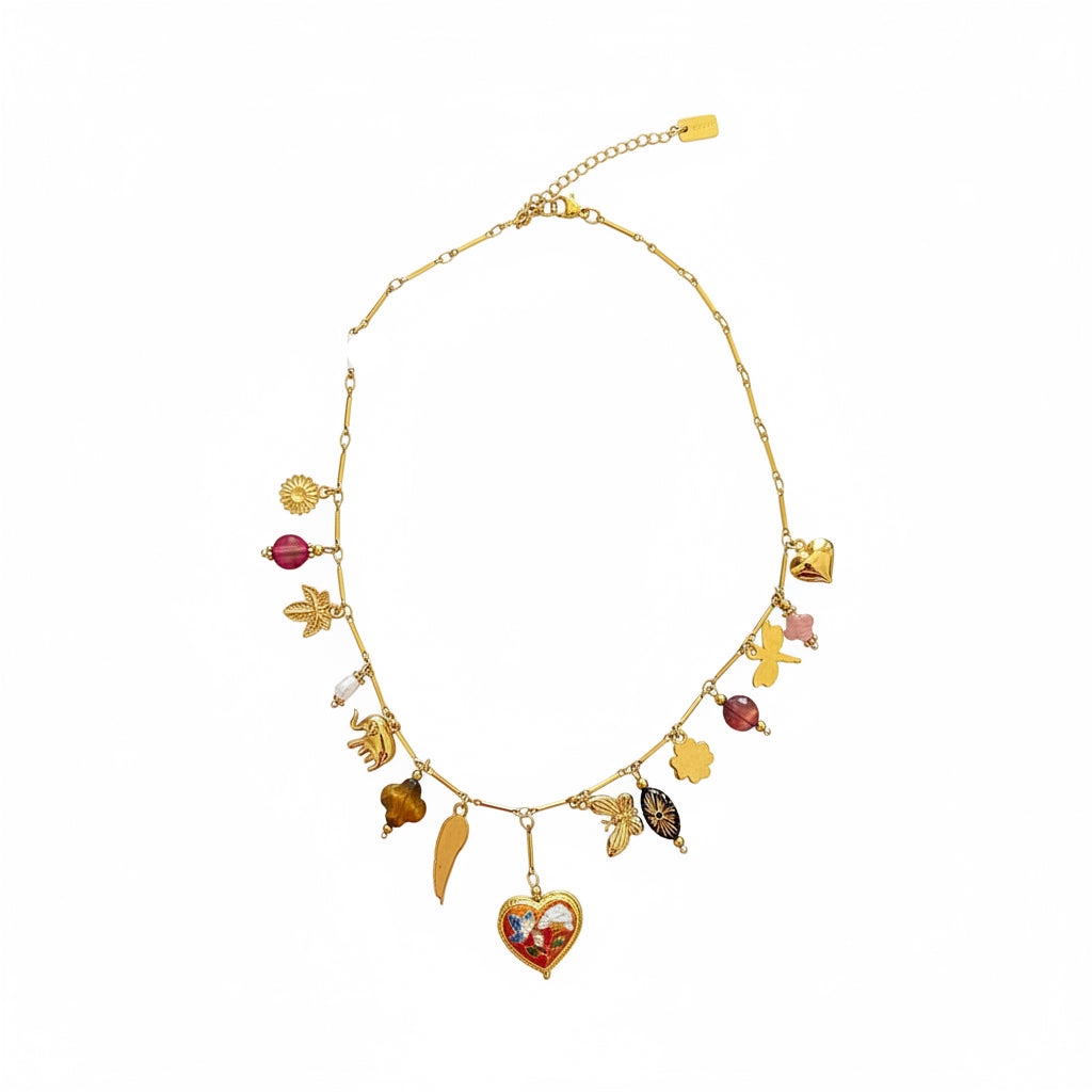 collar dorado 