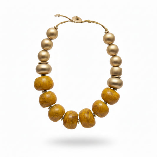 collar de resina color mostaza 