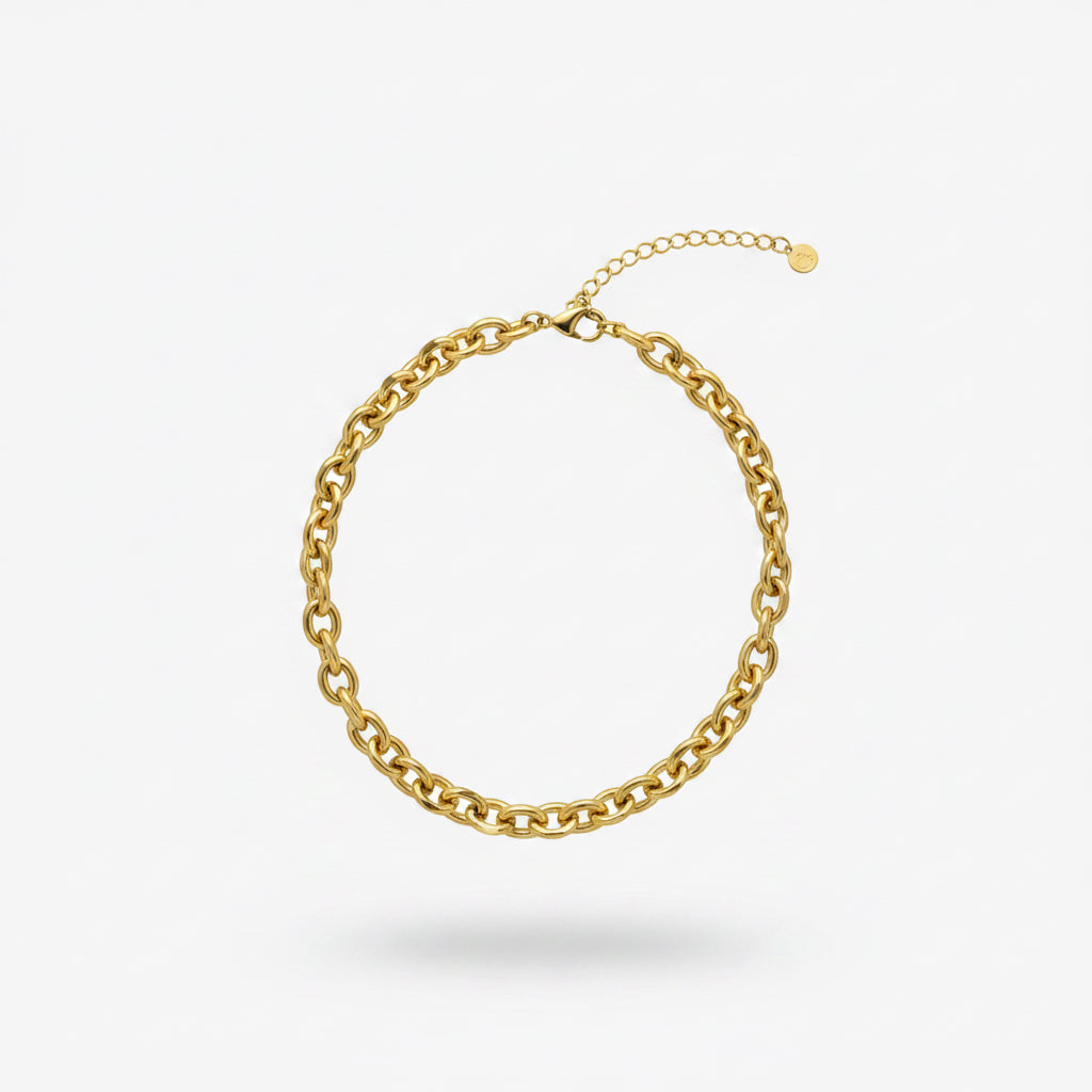 collar dorado de acero 