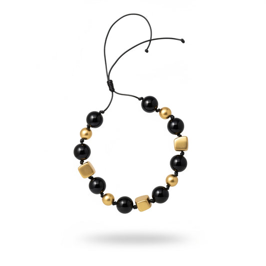 collar dorado y negro 