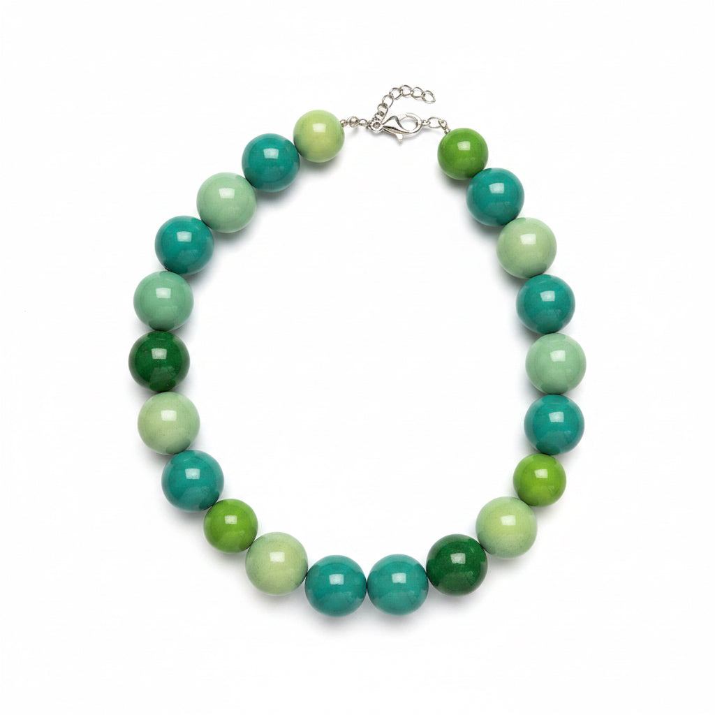 collar esferas verde 
