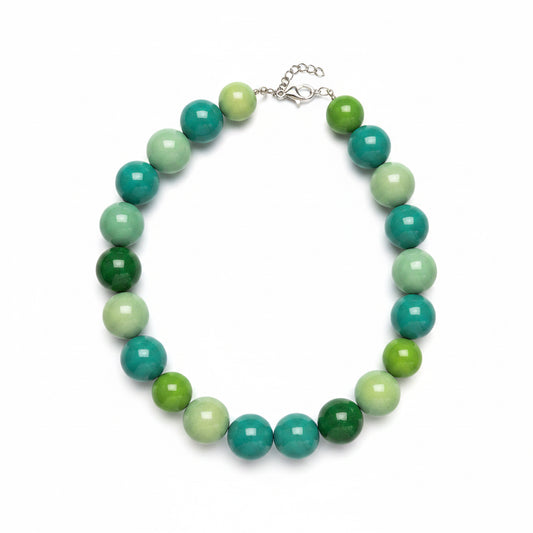 collar esferas verde 
