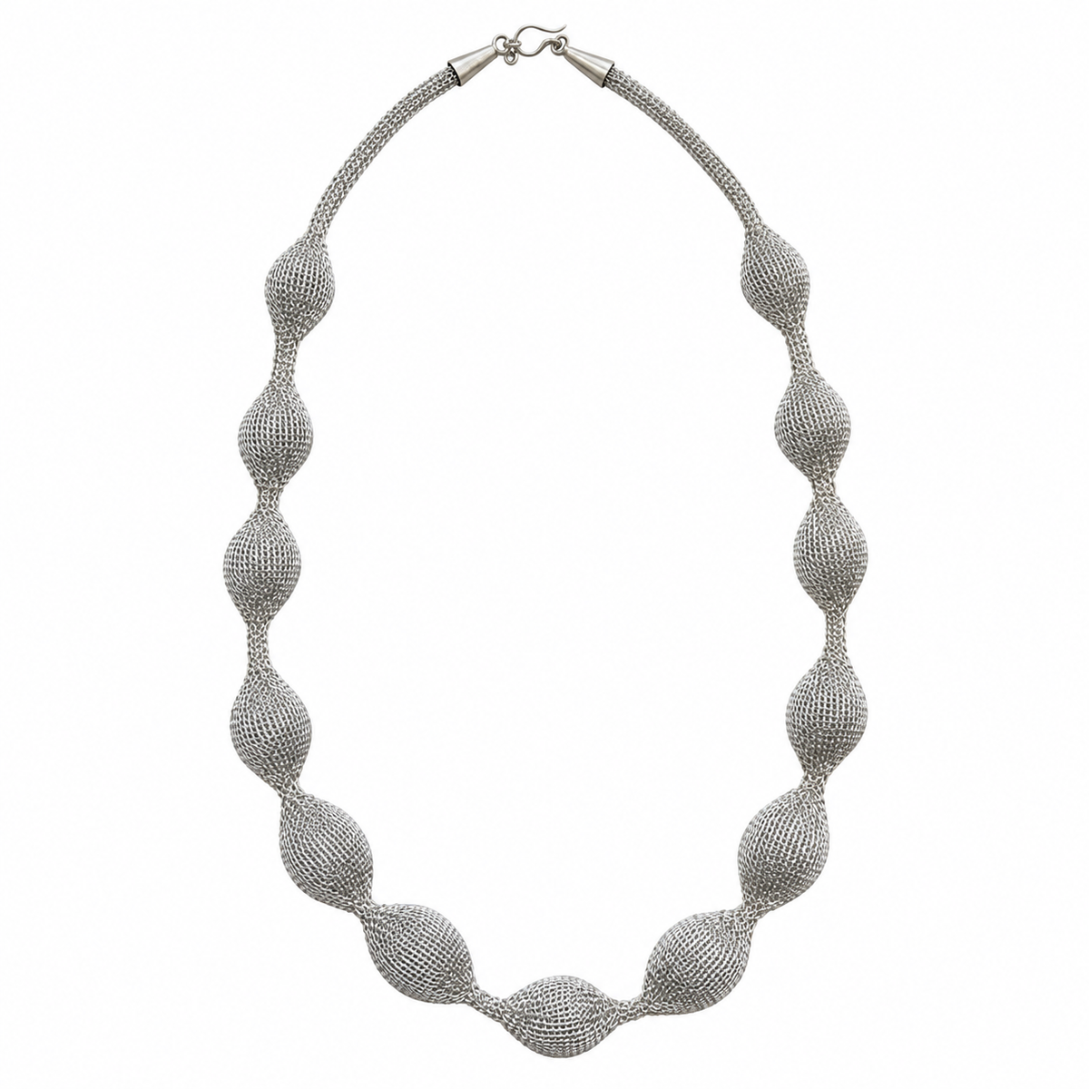 Collar hilo macrame plateado