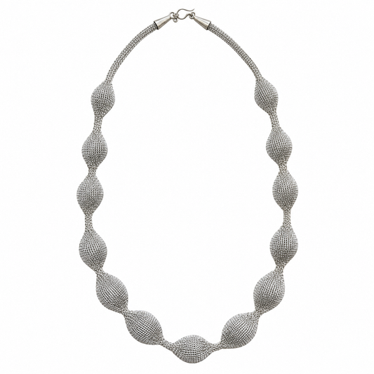 Collar hilo macrame plateado