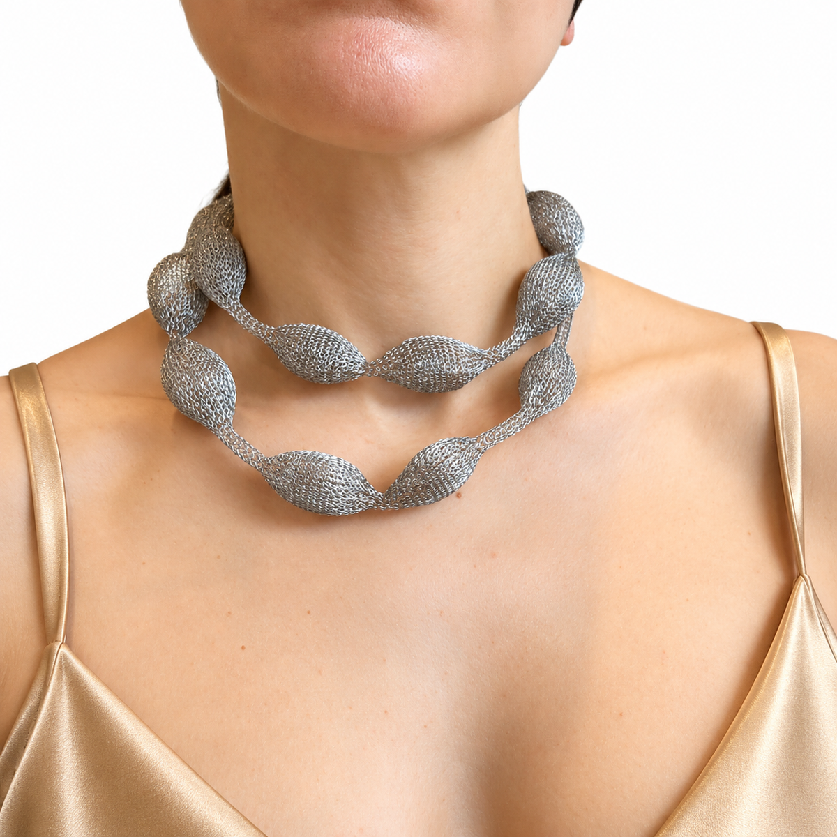 Collar hilo macrame plateado
