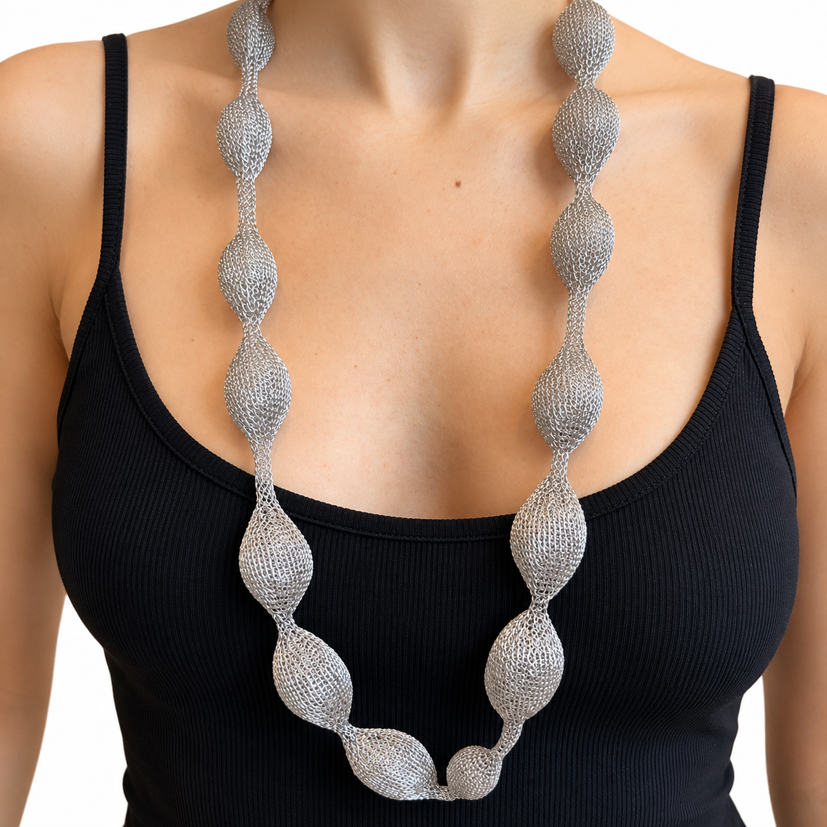 Collar hilo macrame plateado