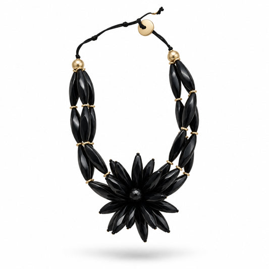 Collar aplique flor negro