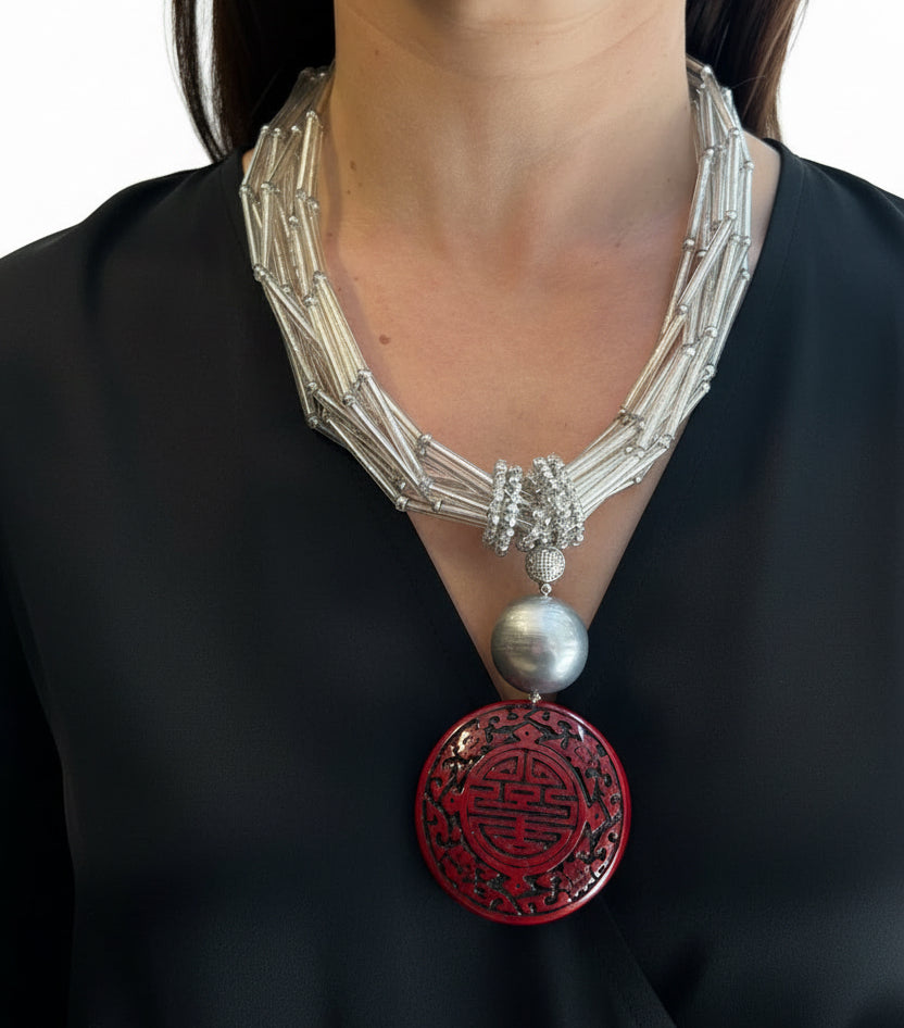Collar plateado pieza china