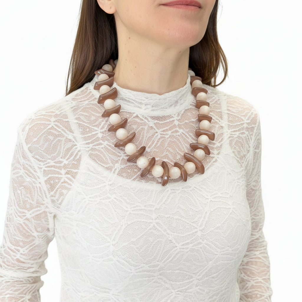 Collar rosa combinado
