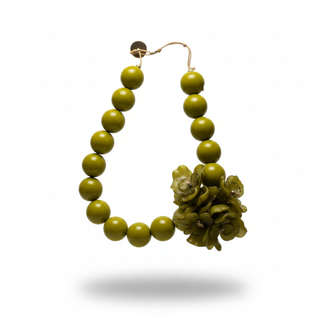 Collar esferas aplique flores